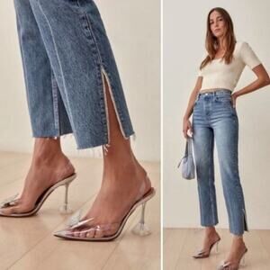 Women's Straight Leg Jeans in Blue